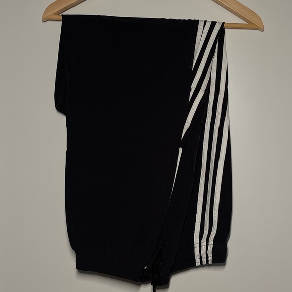 ADIDAS ORIGINALS WOMEN’S CLASSICS HIGH-SHINE STRAIGHT-LEG TRACK PANTS /BLACK (S) - Picture 1 of 3